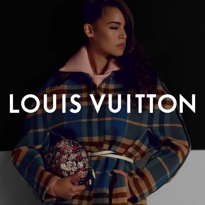 Louis Vuitton on X: When flowers tell a story… The #LouisVuitton