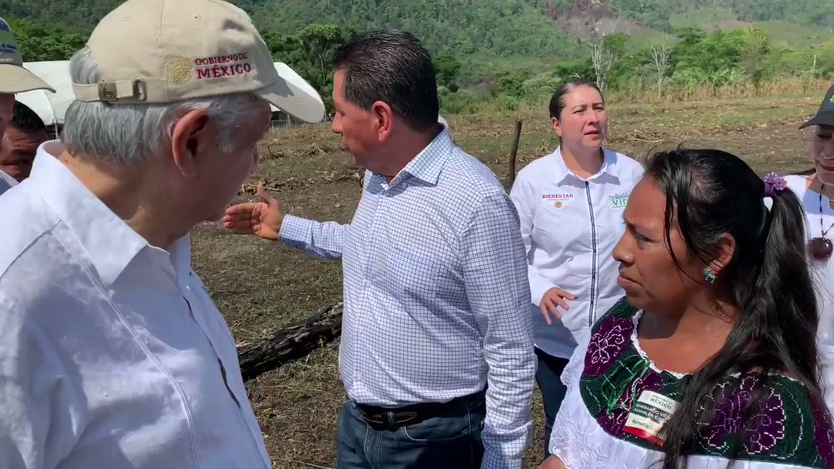 Hoy estuvimos en los ejidos El Diamante y Nuevo Francisco León. Me equivoqué en el video que verán: hablo de que se pagará a los sembradores 5 mil 600 pesos y serán 5 mil al mes. Es mejor aclarar, no se vaya a pensar que sigue el moche como en los gobiernos anteriores