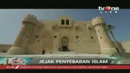 Benteng Qaitbay dibangun oleh Sultan Qaitbay tahun 1477 M. Sementara itu, Masjid peninggalan Sultan Amay berdiri tahun 1495 M sebagai mahar. Download tvOne connect untuk update berita harian Anda, android http://bit.ly/2EMxVdm & ios https://apple.co/2CPK6U3 . #RamadhanditvOne