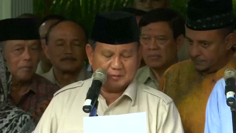 Indonesian presidential candidate Prabowo Subianto says he will continue to make 'legal efforts' to 'defend the mandate of the people' https://reut.rs/2HFRFgX