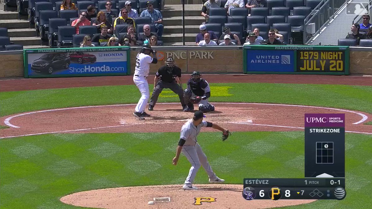 After his 7th inning homer, @JBell_19 is now hitting .410 with 10 HR and 26 RBI in 20 games since the start of May.