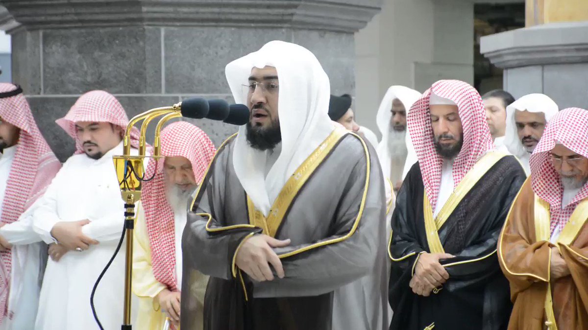من تلاوة إمام الحرم المكي "بندر بليلة" في تراويح الليلة 19 من #رمضان 1440هـ.