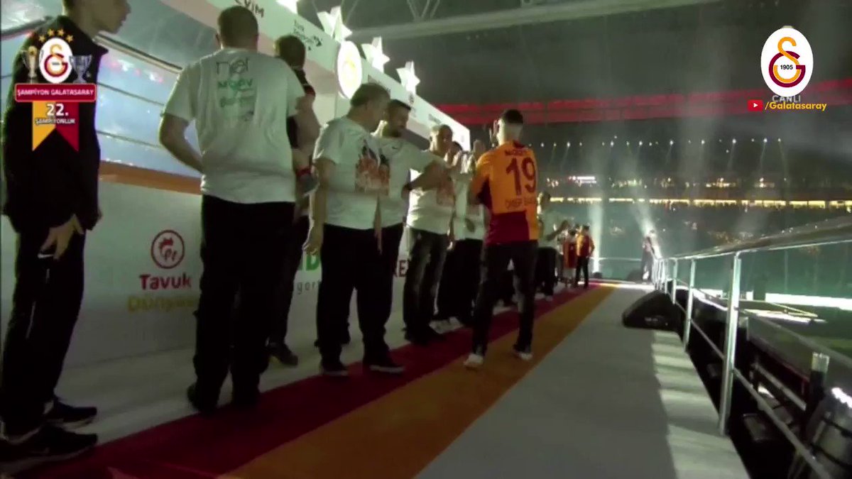 Cimbombomun Çocuğu Emre Akbaba! #GalaGecesi