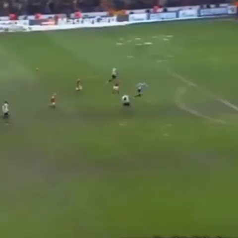 Wesley Sneijder 35 ya  nda!

Happy Birthday  \Sniper\. sneijder101010 