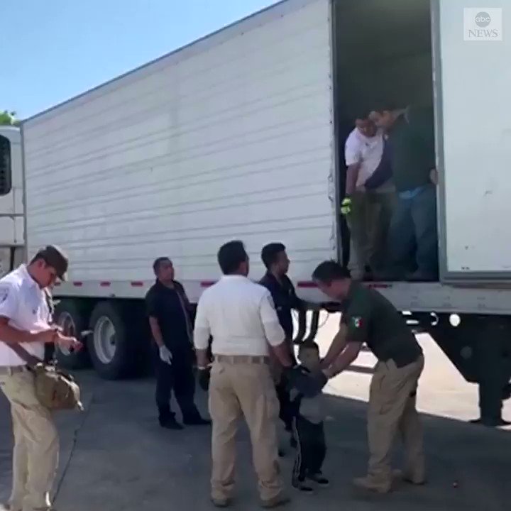Mexican authorities say they intercepted four tractor-trailers packed with nearly 800 migrants. https://abcn.ws/2XPexRO