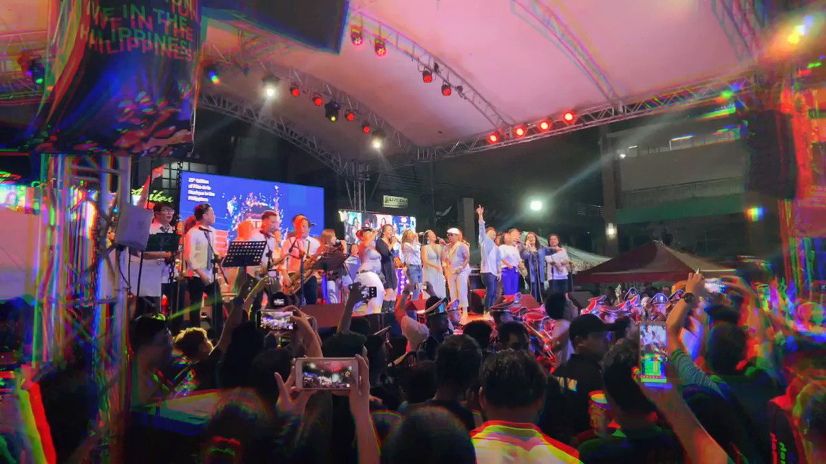 Our favorite OPM artists come together in one performance to bring us a wonderful #GlobeFete tonight! 💙 #FetePH25