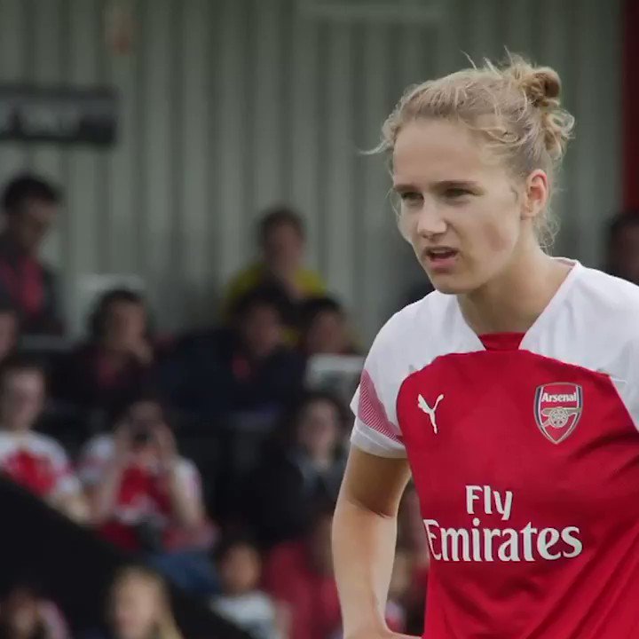 It’s @VivianneMiedema’s birthday, so here’s just a few of her finest moments in an Arsenal shirt 🔥
#OurStriker 😍