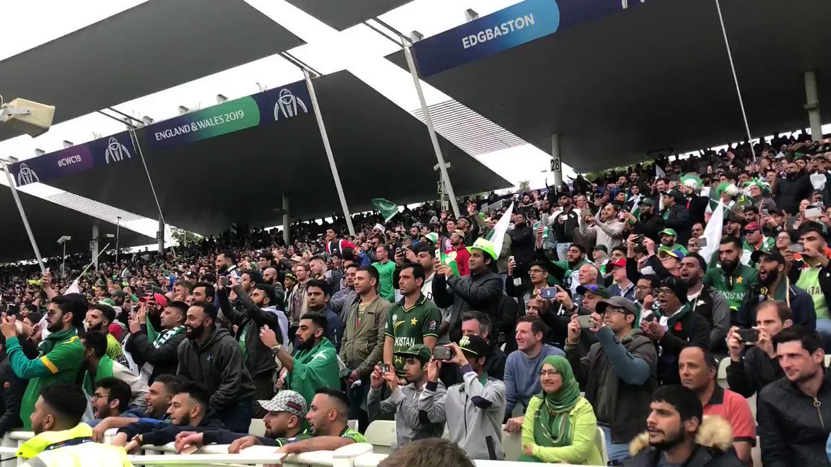 Babar Azam, you star! And don't they love it! #CWC19 | #NZvPAK | #WeHaveWeWill