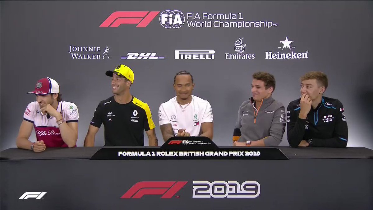 The perfect press conference doesn’t exi… 😬😂