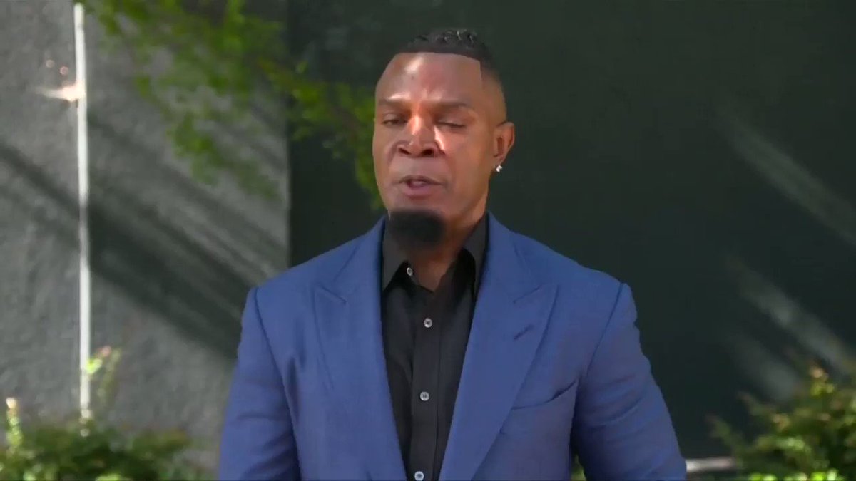R. Kelly news conference gets testy in Atlanta