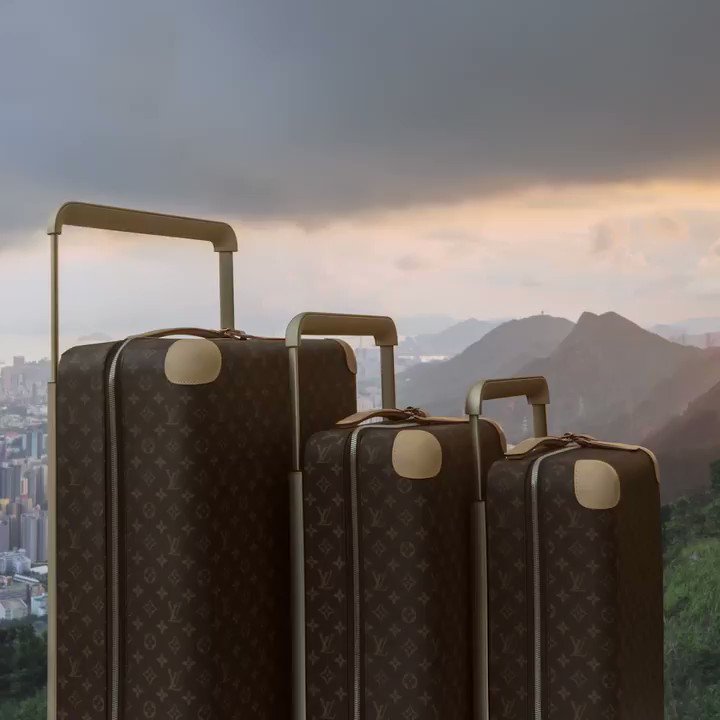 Louis Vuitton on X: For travels near and far. In a wide range of sizes and  styles, the #LouisVuitton Horizon Luggage Collection combines innovation  with savoir-faire. Find the full line at