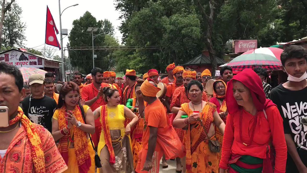 On the occasion of Shrawan month's Monday thousands of devotees offered prayers at famous #Pashupatinath temple in Kathmandu, Nepal.A report