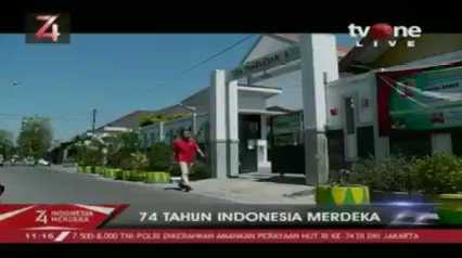 Museum WR Soepratman menyimpan barang peninggalan Sang Komponis Pencipta Lagu Indonesia Raya ini. Update berita harian Anda di tvOne connect, http://bit.ly/2EMxVdm . #tvOneNews