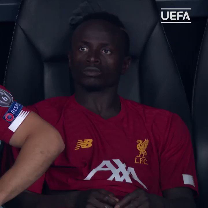 O gente boa Sadio Mané. https://t.co/sGt6cpNbHW