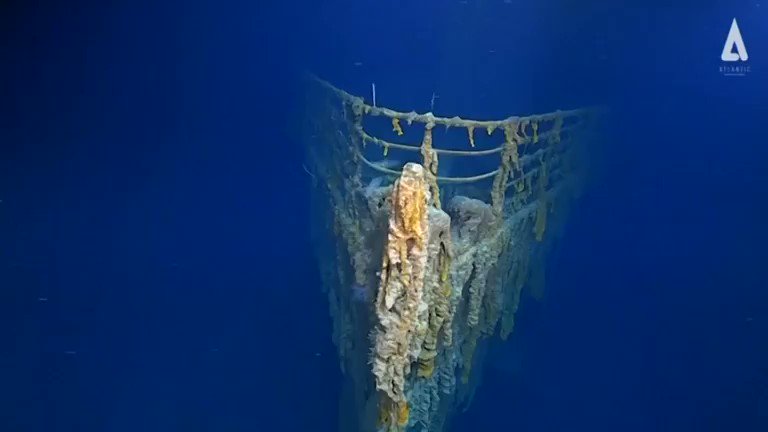 RT @Reuters: First images of the ill-fated Titanic after 14 years in complete darkness https://t.co/M2sREVNc1z