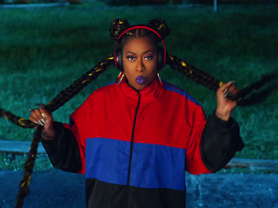 Atlantic Records (@AtlanticRecords) on Twitter photo 24/08/2019 13:14:52 .@missyelliott's #THROWITBACK video is OUT! 🔥🙌🏾missyelliott.lnk.to/ThrowItBackVid… .@missyelliott's #THROWITBACK video is OUT! 🔥🙌🏾missyelliott.lnk.to/ThrowItBackVid…