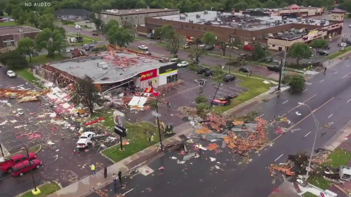 A tornado struck Sioux Falls, South Dakota, late Tuesday, causing significant damage to around 37 buildings and power losses to thousands of households and businesses, officials say. https://nbcnews.to/2ksaDA5ย