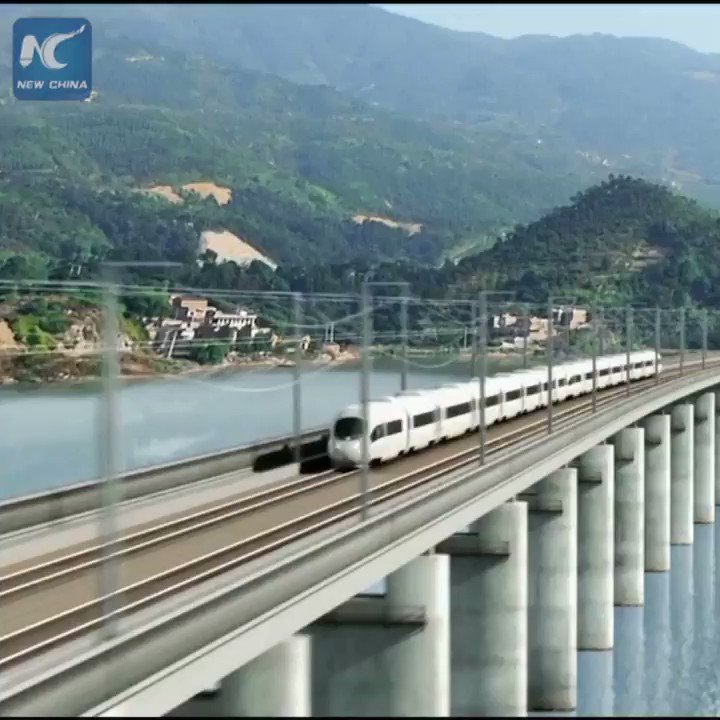 China's 600 kph maglev train: Key components are unveiled in Zhuzhou, which are equivalent to the "heart" and "blood supply system" of the train. #HighSpeedRail