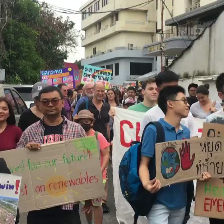 Millions of people around the world are taking part in #ClimateStrike to demand action to tackle #ClimateChange(1/7)