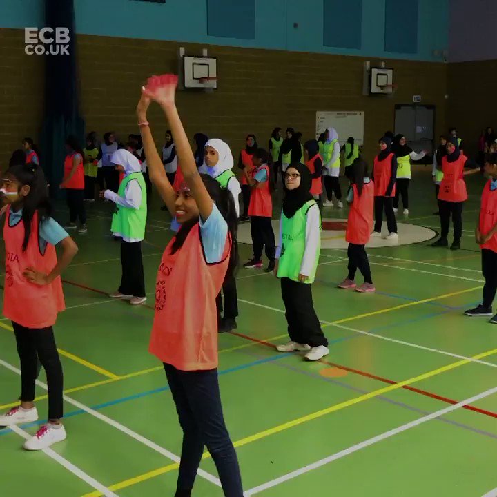 Meet the volunteer making a movement! ๐๐นhttp://ms.spr.ly/6014TRiEqย #NoBoundaries @NatWest_Cricket