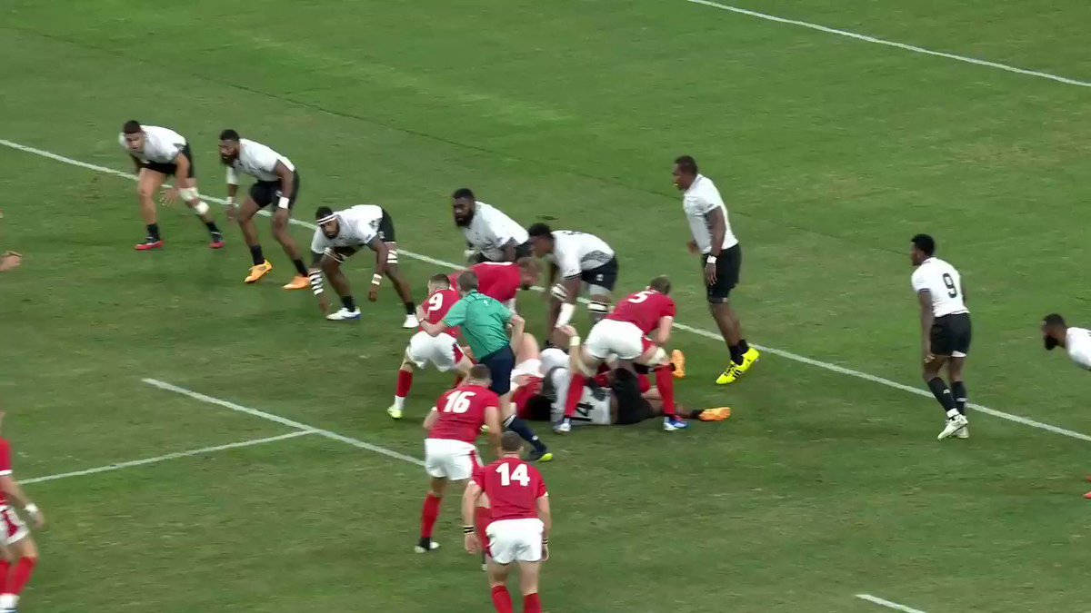 WelshRugbyUnion: RT rugbyworldcup: The hangtime on this Dan Biggar kick... 🔥✨Biggaaaaaaaaaarrrr 👟💥🏉WelshRugbyUnion #RWC2019 #WALvFIJ