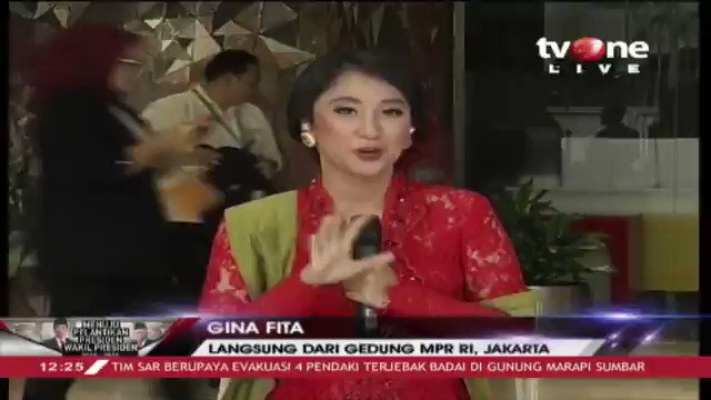 Mardani Ali Sera: PKS & Gerindra akan tetap bersahabat apapun keputusan Gerindra. Dan PKS sendiri dengan pertimbangan menyehatkan demokrasi, kami akan berada di oposisi yang kritis dan konstruktif.Saksikan Kabar Khusus di tvOne #tvOneNews #KabarKhusustvOne #MardaniAliSera