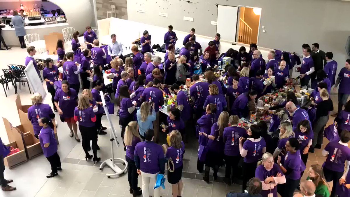 The collection box at our Europe HQ in Amsterdam has been filling up with food donations in recent weeks, all for the local foodbank @VoedselbankAmst. Thank you to everyone who donated & packed the bags, and to all the volunteers at the foodbank! #FedExCares