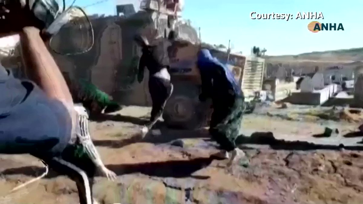 People hurled stones and shouted at a Turkish-Russian military convoy in the northeastern Syrian town of Maabadah https://t.co/fzug4G3Q4S