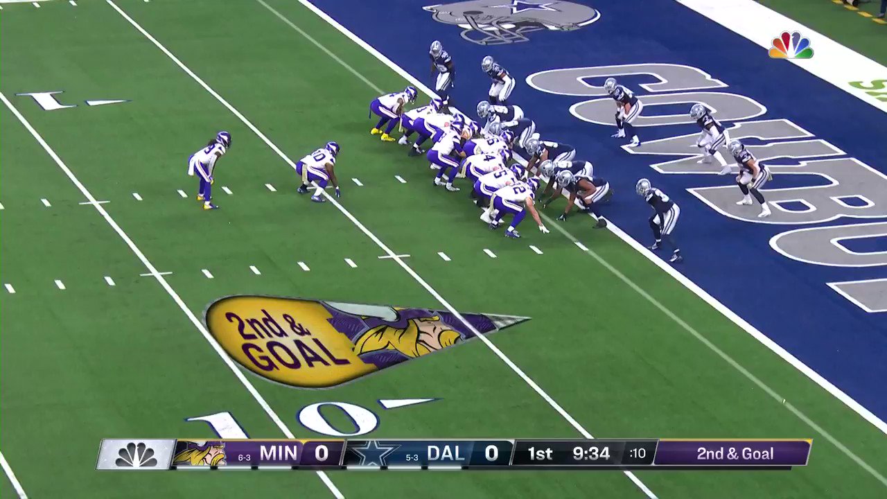 sunday-night-football-on-nbc-on-twitter-waited-all-day-for-a-grab