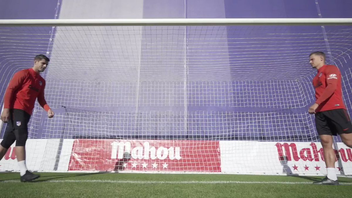 ¡Vuelven los #RetosConSabor! Enfrentamos a los jugadores del @Atleti en el reto Putt Kick. @AlvaroMorata VS @marcosllorente. Risas aseguradas ¡disfruta del reto!