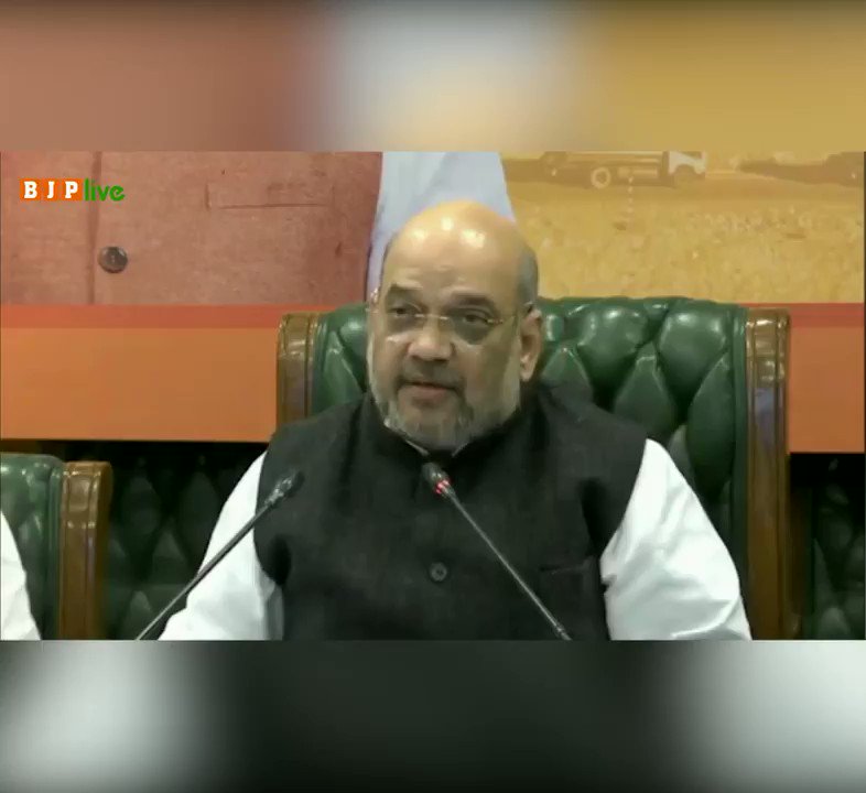 मोदी सरकार ने 70 साल से उपेक्षित भारत के इस हिस्से को विकास के उपक्रम में देश के बाकी हिस्सों के साथ समानता के स्तर पर लाने का प्रयास किया। लद्दाख एक्ट में संशोधन करके एक प्रकार से लद्दाख के नागरिकों को स्वयं अपने विकास का नक्शा खींचने की स्वायत्ता दी गई: श्री @AmitShah