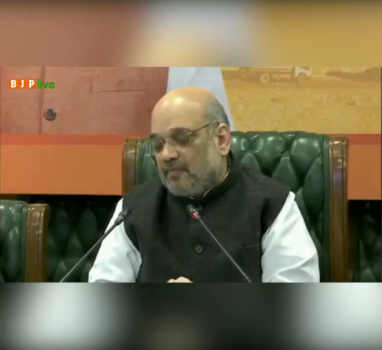 पार्लियामेंट में जब चर्चा होती थी तो मैंने दोनों UT को आश्वस्त किया था कि आपकी सारी जरूरतों को हम पूरा करेंगे।आज मुझे खुशी है कि पेट्रोलियम मिनिस्ट्री और इंडियन ऑयल ने -33 डिग्री में भी तरलता बनाए रखने वाले स्पेशल ग्रेड डीजल को वहां पहुंचाने में सफलता प्राप्त की: श्री @AmitShah
