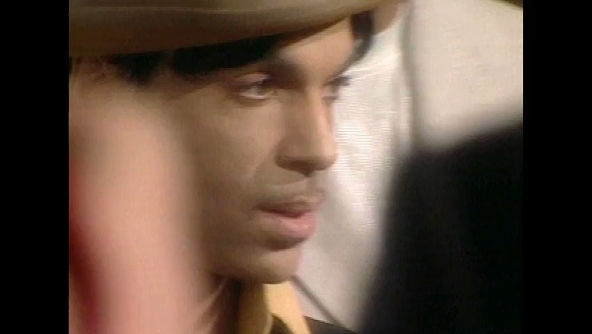 RT @FamousBirthdays: Honoring music icon Prince (1958-2016) on his Birthday. https://t.co/RviMNnYNgS