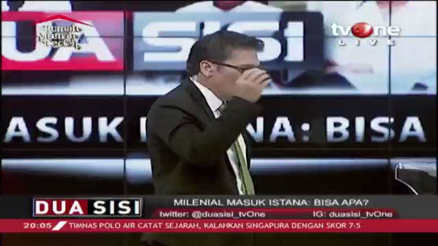 Ali Ngabalin: Kenapa Presiden membutuhkan para staf khusus milenial? Karena suka dan tidak suka hari ini ketika kita bicara industri 4.0, dalam penelitian ada keterlibatan milenial dengan keterampilan yang brilian. #tvOneNews #RepostNews #DuaSisitvOne