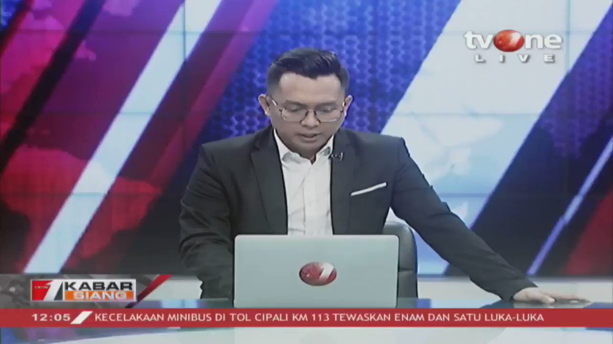 Peresmian pembangunan Universitas Internasional Peking di Bintan, Kepulauan Riau, mendapatkan sorotan tajam. Pasalnya pembangunan ini belum mendapatkan izin dari Lembaga Layanan Dikti X.#tvOneNews #PolemikKampusAsing #UniversitasPeking