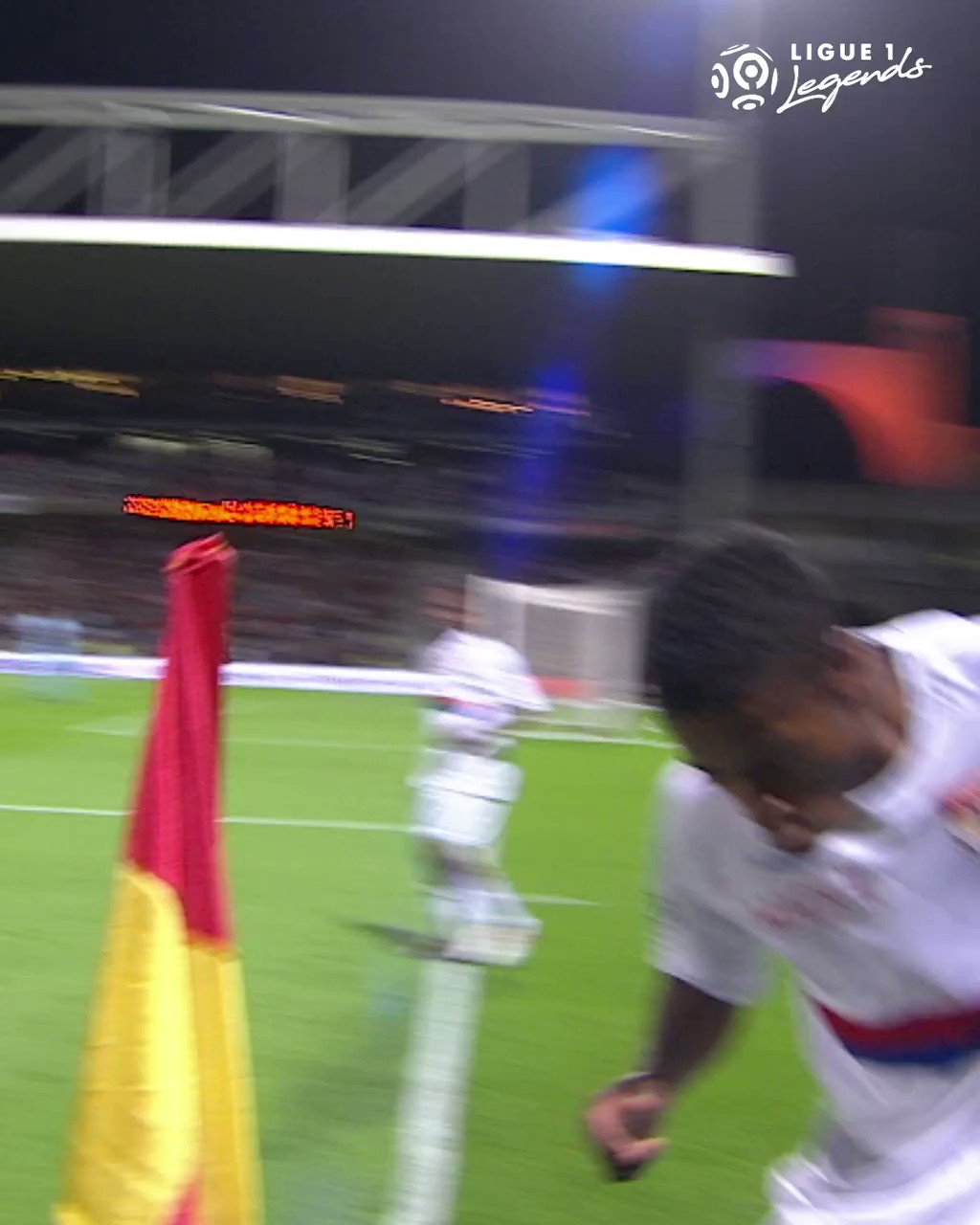 Happy Birthday, Michel Bastos (39)  Salah satu pemain sayap kiri produktif dalam mencetak gol menakjubkan  