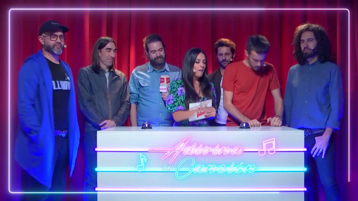 Estuvimos cerca de dividir a los @VetustaMorla enfrentando a sus miembros en 'Adivina la canción', el concurso musical favorito de
@LorenaCastell. 💿
¡VETUSTA VS MORLA!
👉 https://t.co/Ftxq63oAF2 https://t.co/W2QIWFL2EC