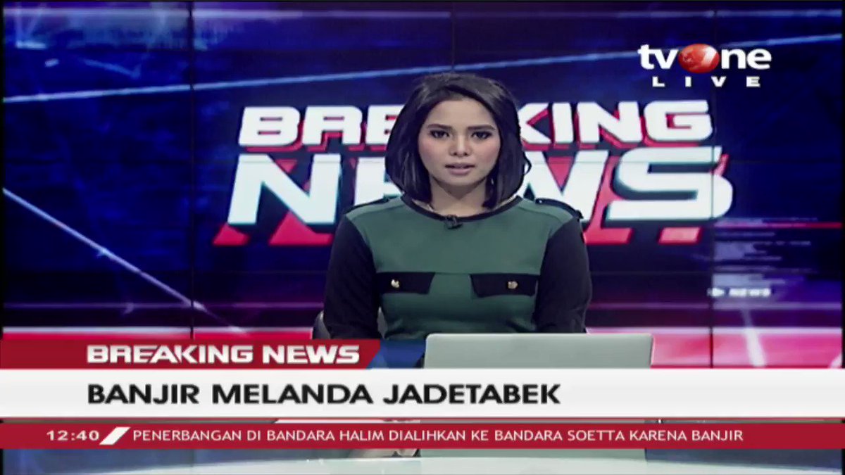 BREAKING NEWS: Walikota Bogor menginstruksikan warga yang berada di dekat Sungai Ciliwung untuk siaga menghadapi luapan air sungai. 13 kelurahan di kota Bogor memberlakukan status siaga bencana.#BreakingNewstvOne #tvOneNews #JadetabekBanjir #BanjirJadetabek #BanjirJakarta