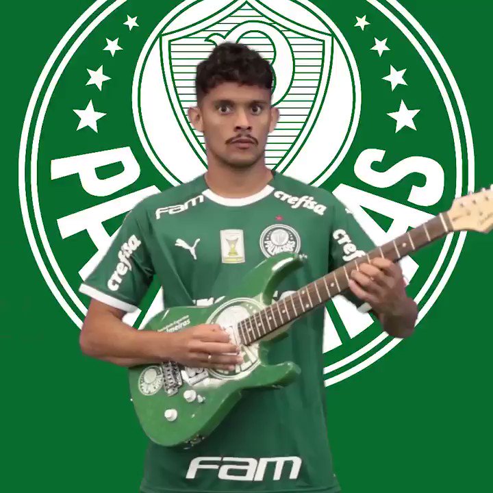 Palmeiras parabeniza Gustavo Scarpa pelo 28º aniversário