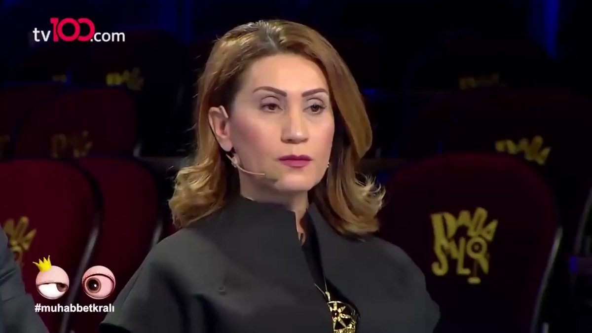 ‘Çırpınırdı Karadeniz’ şarkısıyla tanınan Azerbeycanlı şarkıcı Azerin’in bu sözleri çok konuşuldu: ‘Bir ağacın dallarını düşünün; bu dallarda Kazak, Kırgız, Özbek, Azerbaycan ve Türkmen... Dünya siyaseti bizi birbirimizden ayırmış. Biz Türküz, dilimiz de Türk’ (Video 4dakika!!)