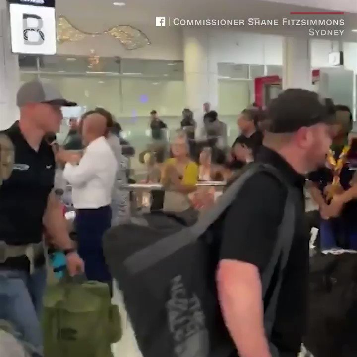 Firefighters from the US arriving in Australia to help battle the country's devastating fires got a hero's welcome when they landed at Sydney Airport. https://cnn.it/2T6R3Ij