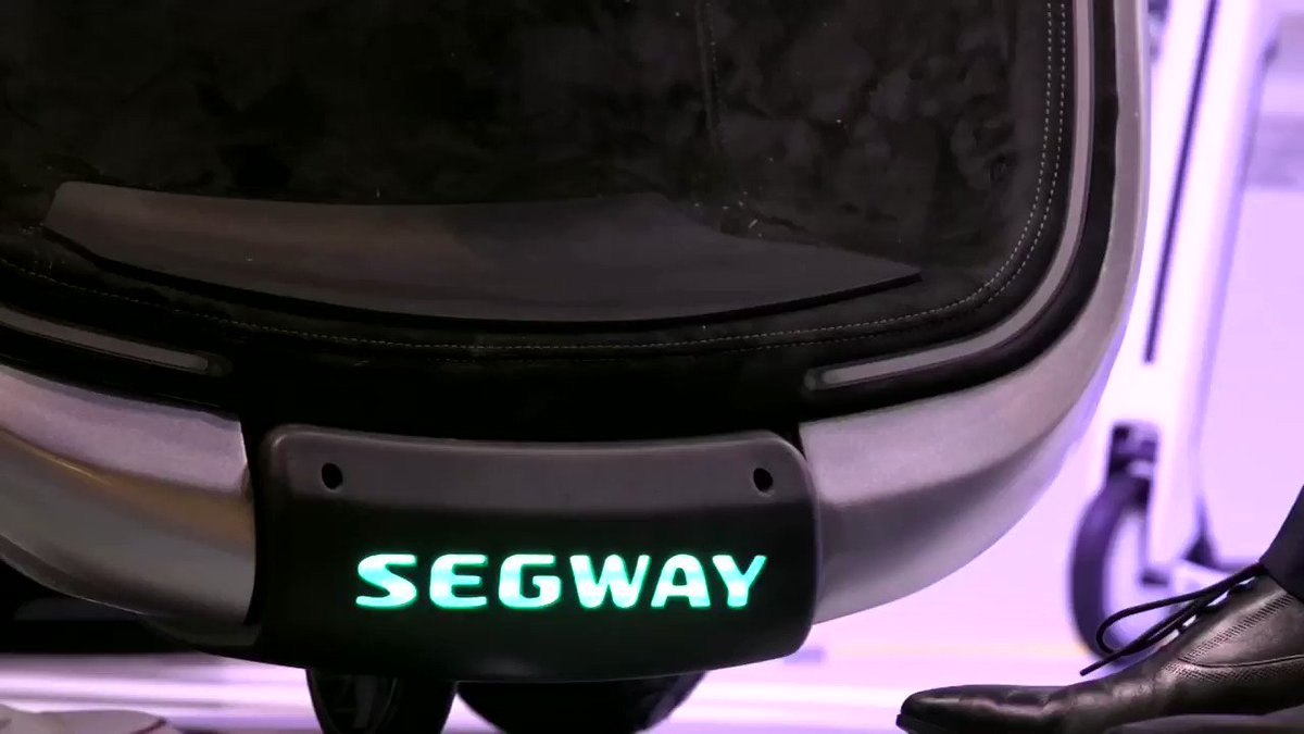WATCH: Visitors at #CES2020 were the first to be able to drive the new Segway S-Pod, using a joystick and built-in smartscreen pad to steer, spin, accelerate, and slow down https://t.co/47LetBXyWU