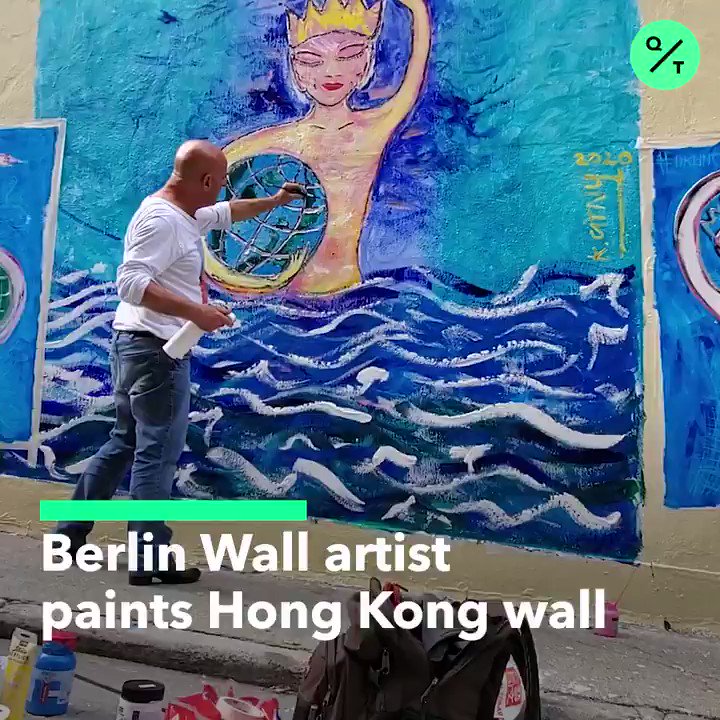 In 1984, artist Kiddy Citny painted the Berlin Wall, 5 years before it fell.
36 years later, he painted another wall-- this time in Hong Kong for the #HongKongProtests #香港