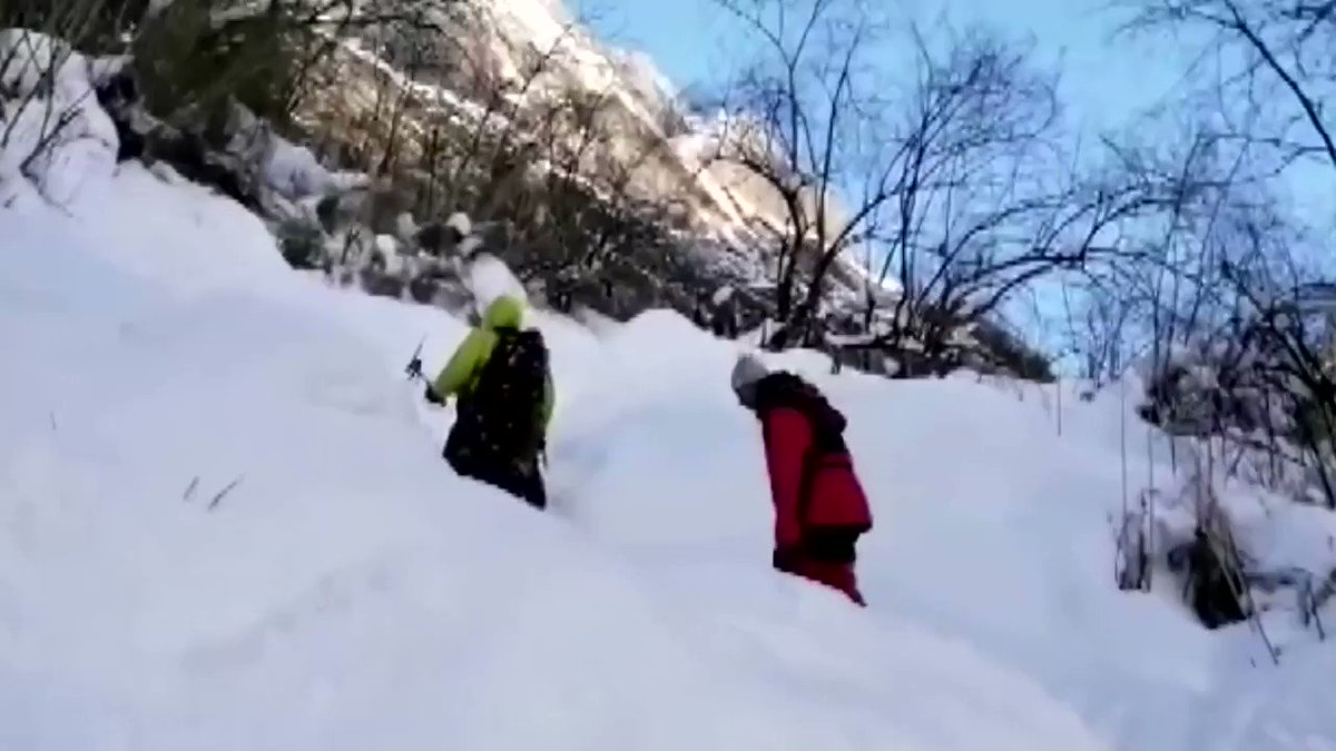 Fresh avalanches halt search and rescue operations for missing trekkers in Nepal’s Annapurna region. Seven people, including four South Koreans are still missing https://reut.rs/2Gk4b5zÂ