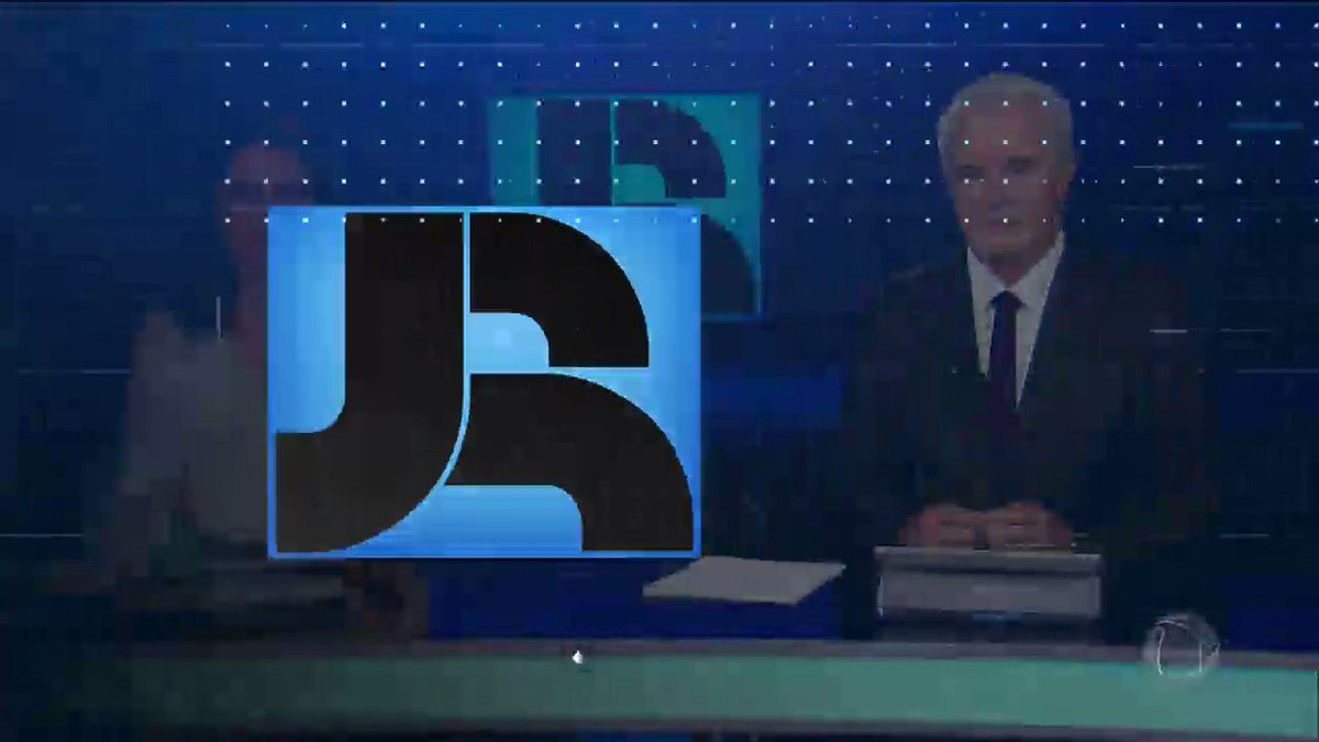 O #JornalDaRecord já começou na tela da @recordtvoficial 📺 Veja agora os destaques de hoje e participe comentando nossas reportagens utilizando a hashtag #VCnoJR 😉