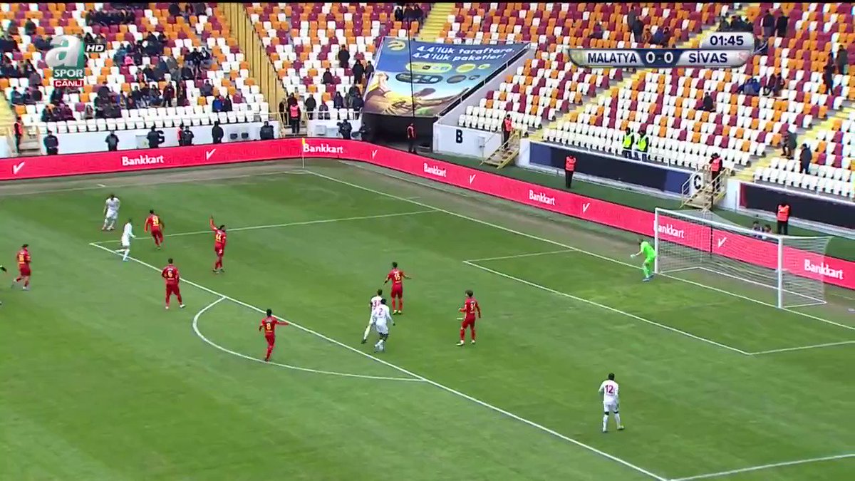Mert Hakan Yandaş bu adami almamiz lazım