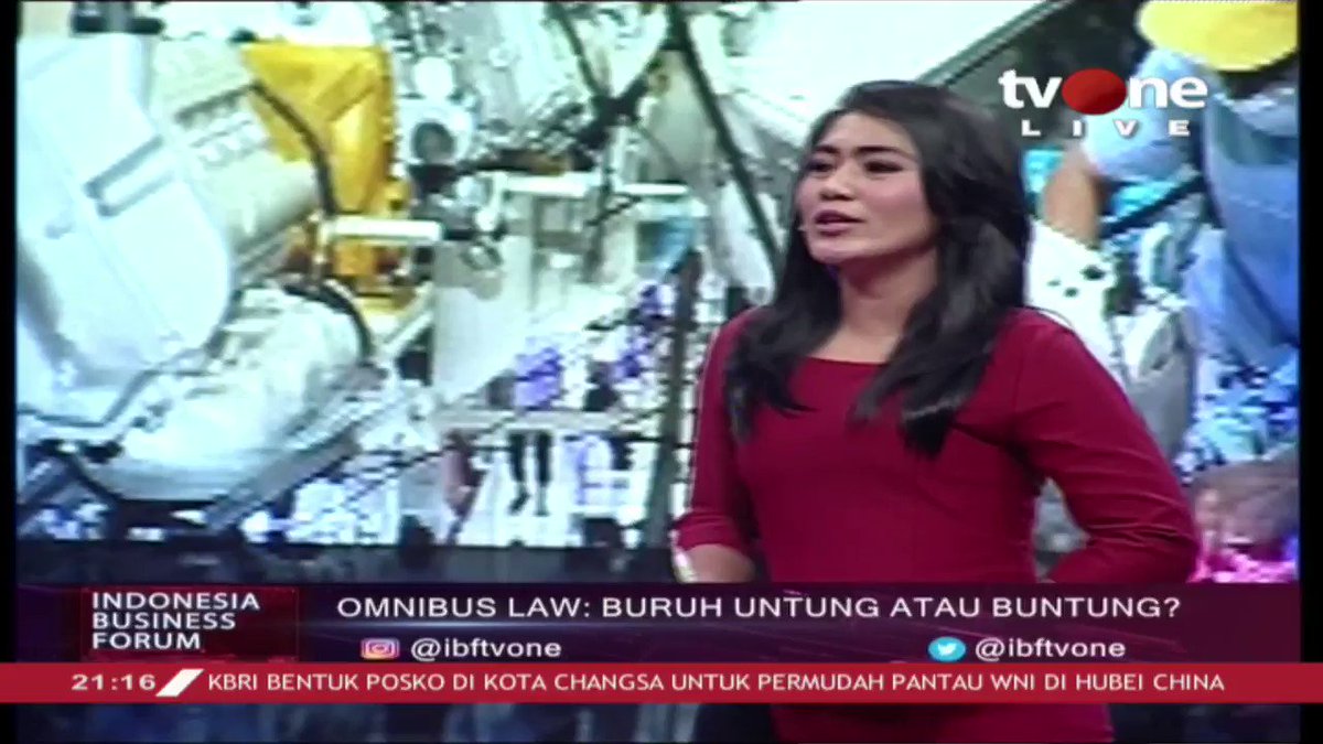 Kurniasih Mufidayati, Anggota Komisi IX DPR RI: Kita harus jelaskan bahwa Draft Omnibus Law belum sampai ke DPR sama sekali. Kita juga sampaikan bahwa kita selama ini sejalan dengan UU dan tidak mengurangi hak dan kewajiban teman-teman pekerja. #tvOneNews #IBFtvOne #OmnibusLaw