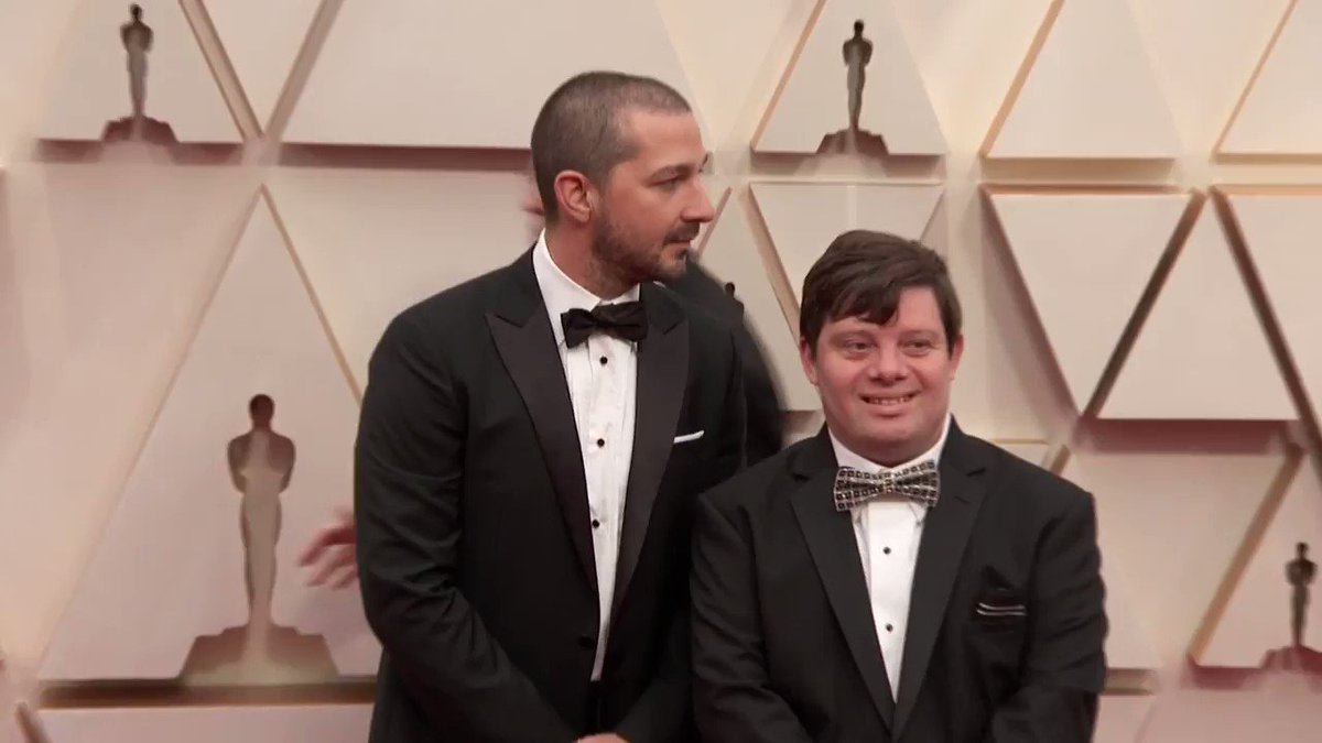 Favourite #Oscars moment? 

Shia LaBeouf on the red carpet with Zack Gottsagen for #ThePeanutButterFalcon.

Whispering in his ear that Robert De Niro and 
Al Pacino were behind them. 
https://t.co/djYZQvA7GJ