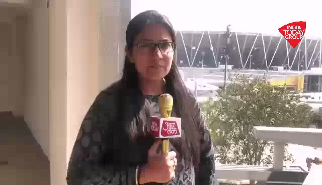 अमेरिकी राष्ट्रपति डोनाल्ड ट्रंप इस महीने के आखिरी हफ्ते में भारत दौरे पर आएंगे। यहां वो विश्व के सबसे बड़े क्रिकेट स्टेडियम का उद्घाटन करेंगे। @gopimaniar की #ReporterDiary अन्य वीडियो- http://bit.ly/IndiaTodaySocial …