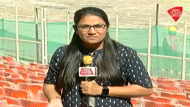 अमेरिकी राष्ट्रपति डोनाल्ड ट्रम्प भारत दौरे के दौरान मोटेरा सरदार पटेल स्टेडियम का उद्घाटन करेंगे। जानिए इस स्टेडियम में क्या है खास, देखिए @gopimaniar की #ReporterDiaryअन्य वीडियो- http://bit.ly/IndiaTodaySocial …